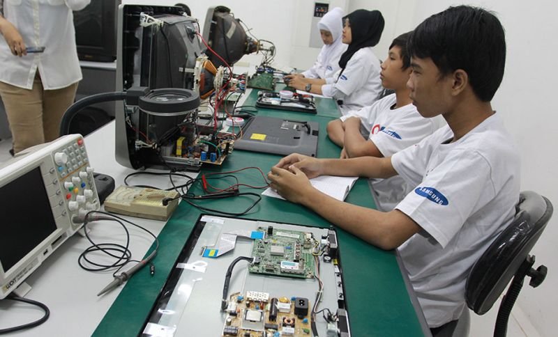 Servis Barang Elektronik Panggilan